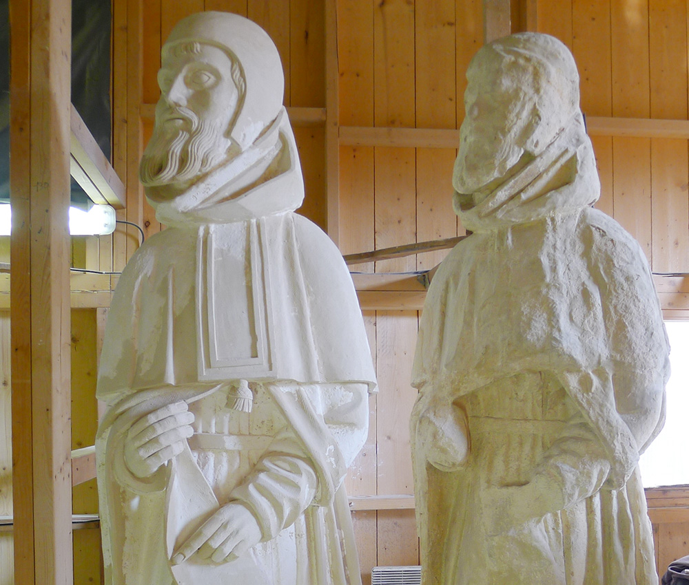 Cathédrale Saint-Cyr et Sainte-Julitte / Nevers / Statue originale et son moulage avec compléments avant sculpture pour modèle
